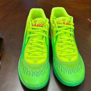 Puma Neon Green Athletic Shoes